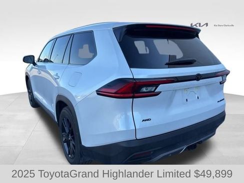 Used 2025 Toyota Grand Highlander AWD image 6