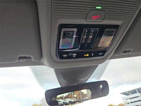 New 2026 Volkswagen Atlas SE image 22