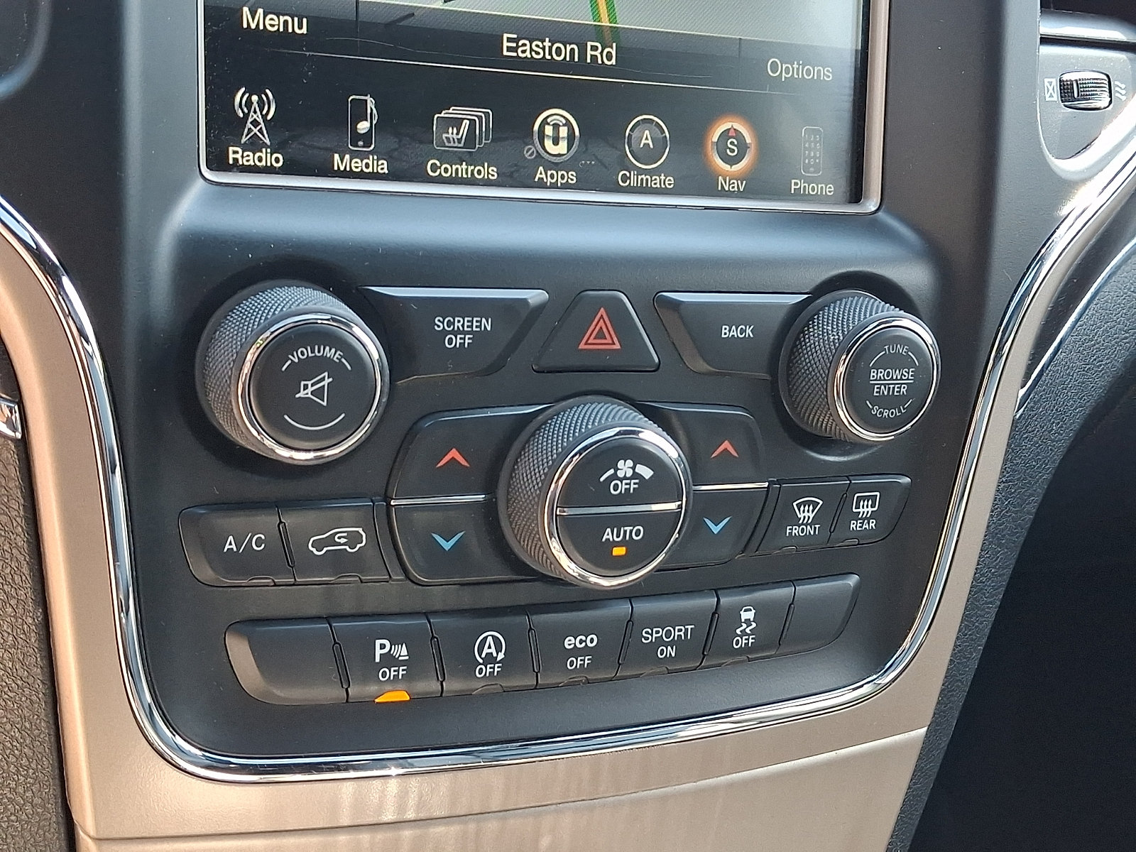 Used 2017 Jeep Grand Cherokee Limited AWD/4WD image 16