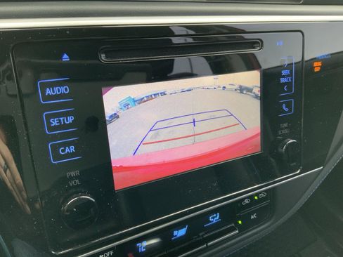 Used 2019 Toyota Corolla SE image 36