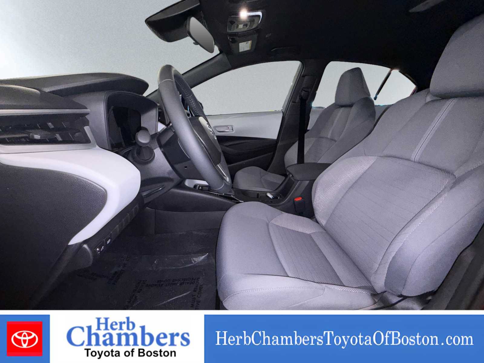 Used 2026 Toyota Corolla SE FWD image 6