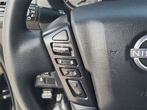 Certified 2023 Nissan Frontier SV w/ Midnight Edition Package image 12