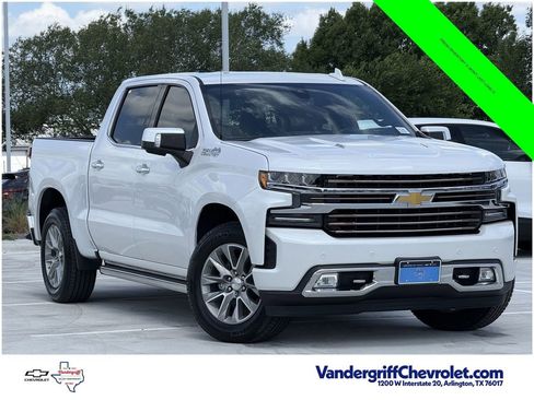 Used 2022 Chevrolet Silverado 1500 High Country w/ Safety Package II AWD/4WD image 2