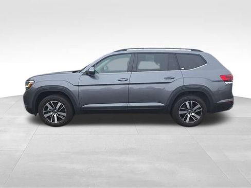 Used 2023 Volkswagen Atlas SE image 4