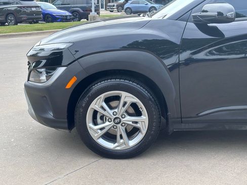 Used 2023 Hyundai Kona SEL FWD image 9