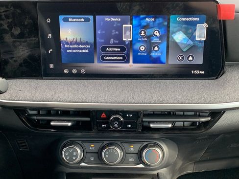 New 2026 Nissan Kicks S image 13