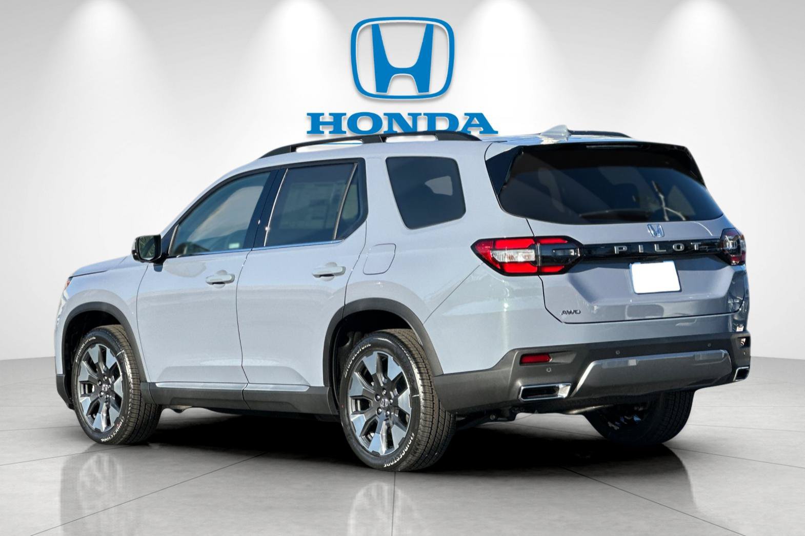 New 2026 Honda Pilot Elite image 4