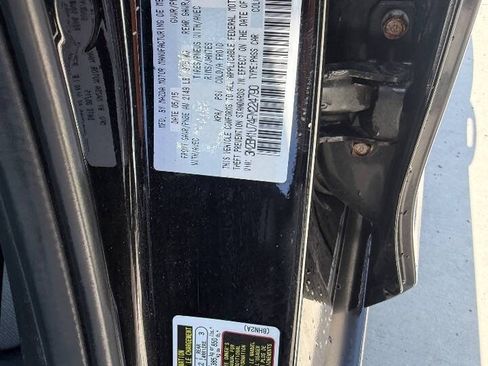 Used 2015 MAZDA MAZDA3 i Sport FWD image 32