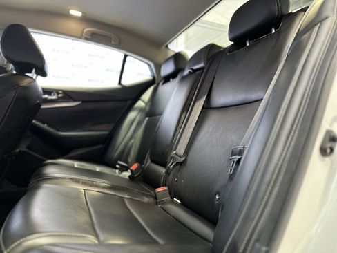 Used 2022 Nissan Maxima SV w/ Floor Mat Group image 21