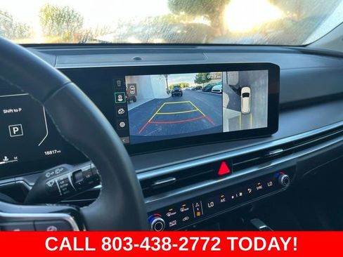 Used 2025 Kia Sorento SX FWD image 24