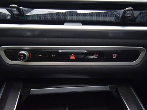 Used 2024 BMW X5 xDrive40i w/ Premium Package AWD/4WD image 42