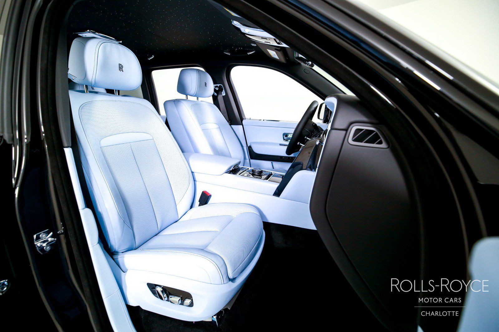 New 2027 Rolls-Royce Cullinan Black Badge AWD/4WD image 36
