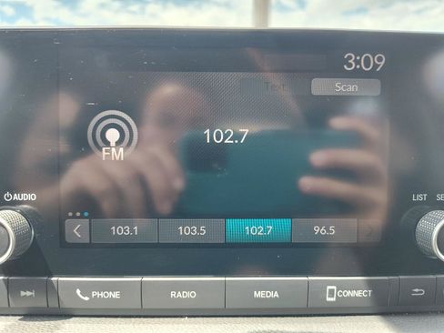 Used 2022 Honda Civic EX image 26
