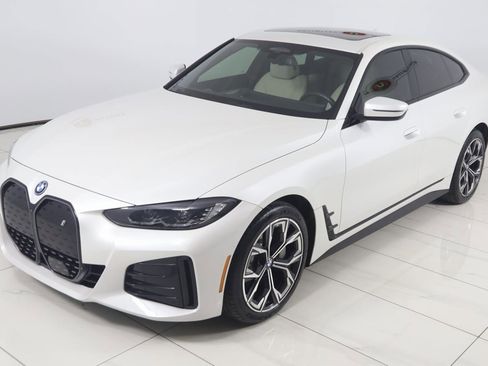 Used 2022 BMW i4 eDrive40 w/ M Sport Package image 24