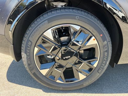 New 2026 Kia Sportage SX FWD image 12