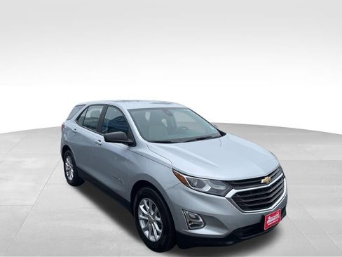 Used 2020 Chevrolet Equinox LS image 23