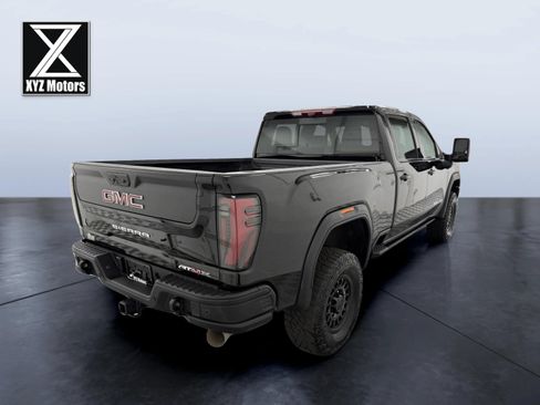 Used 2024 GMC Sierra 2500 AT4X w/ AT4X AEV Edition AWD/4WD image 6