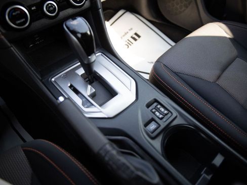 Used 2022 Subaru Crosstrek 2.0i Premium image 16