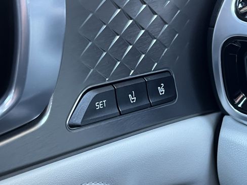 Used 2022 Kia Sorento SX Prestige w/ Panoramic Sunroof Package image 43