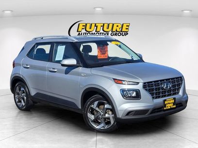 Used 2022 Hyundai Venue SEL