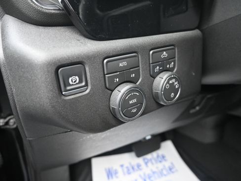 Used 2026 Chevrolet Silverado 1500 LT AWD/4WD image 22