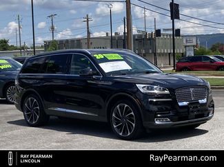 Used 2020 Lincoln Aviator Reserve w/ Equipment Group 202A image 1
