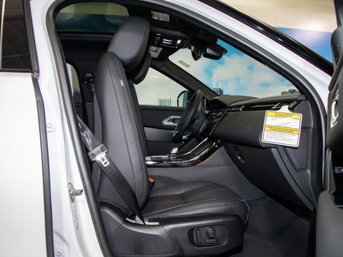 Used 2026 Land Rover Range Rover Velar Dynamic SE image 21