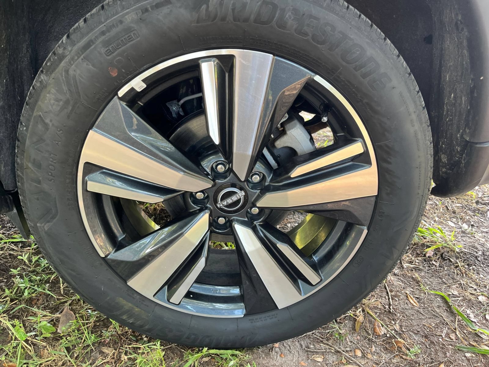 Used 2026 Nissan Rogue SL AWD/4WD image 31