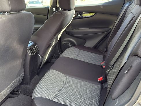 Certified 2021 Nissan Rogue Sport SV image 20