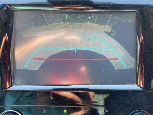 Used 2018 Toyota Camry LE FWD image 43