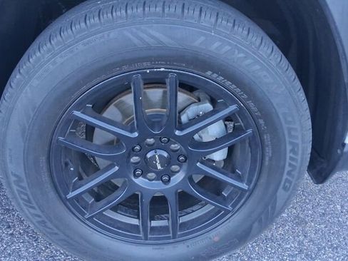 Used 2020 Toyota RAV4 XLE image 26