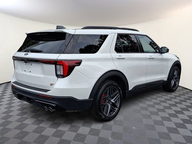 Certified 2025 Ford Explorer ST AWD/4WD image 7