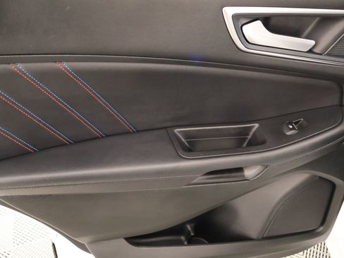 Used 2024 Ford Edge ST w/ Equipment Group 401A AWD/4WD image 17