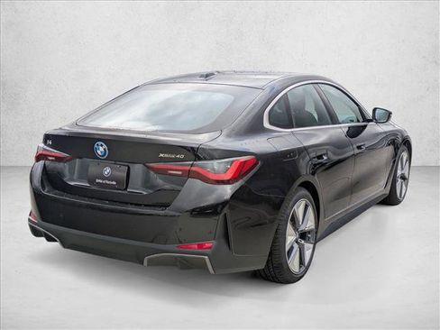 Used 2025 BMW i4 xDrive40i w/ Premium Package AWD/4WD image 2