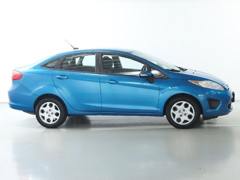 Used 2013 Ford Fiesta SE image 11