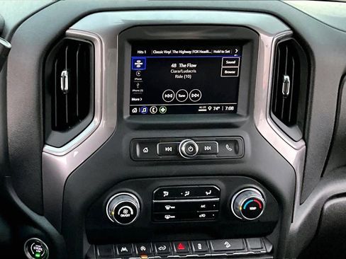 Certified 2024 Chevrolet Silverado 1500 Custom Trail Boss w/ Turbomax Blackout Package AWD/4WD image 7