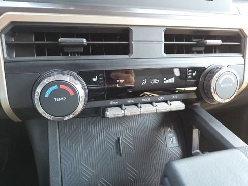 Used 2026 Toyota Tacoma SR5 AWD/4WD image 18