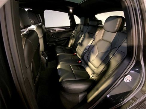 Certified 2026 Porsche Macan AWD/4WD image 24