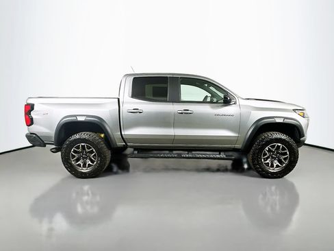 Used 2024 Chevrolet Colorado ZR2 AWD/4WD image 7