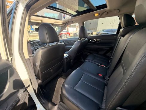 Used 2018 Nissan Rogue SL w/ Premium Package AWD/4WD image 29