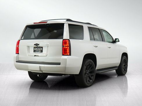 Used 2016 Chevrolet Tahoe LT w/ Luxury Package AWD/4WD image 5
