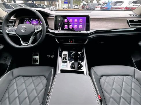 New 2026 Volkswagen Atlas SEL Premium R-Line image 5
