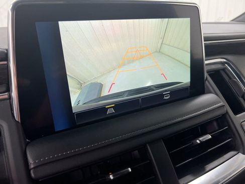 Used 2023 Chevrolet Suburban LT image 15