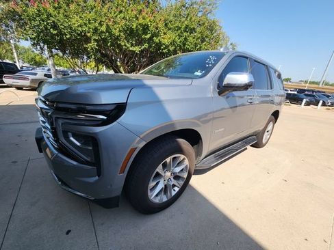 Used 2026 Chevrolet Tahoe Premier AWD/4WD image 2