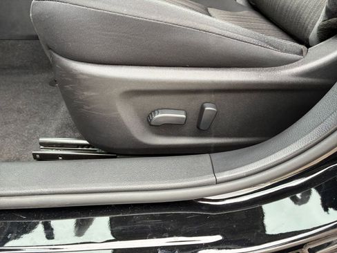 Used 2025 Nissan Altima 2.5 SV image 23