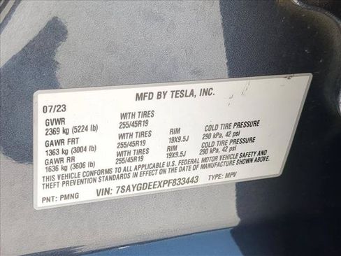 Used 2023 Tesla Model Y Long Range AWD/4WD image 18