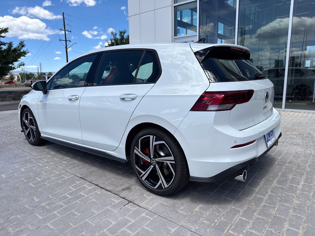 New 2026 Volkswagen GTI SE FWD image 3