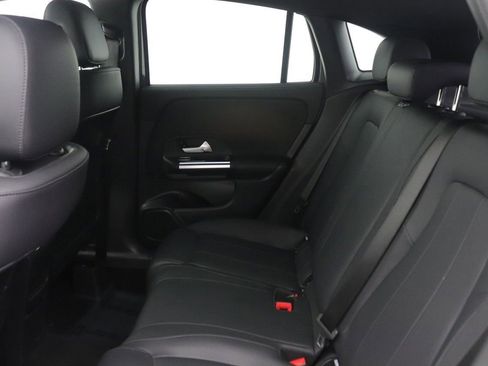 Certified 2023 Mercedes-Benz GLA 250 image 33