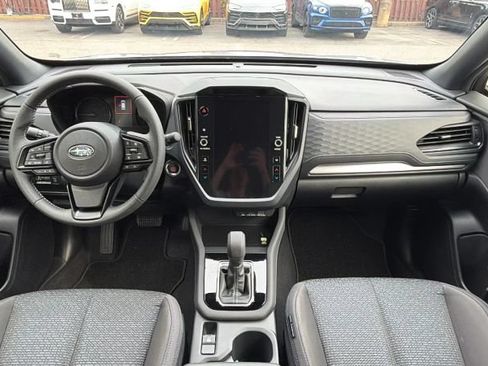 Used 2025 Subaru Forester Premium AWD/4WD image 26