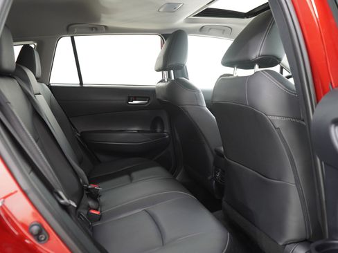 Used 2025 Toyota Corolla Cross XLE w/ Convenience Package AWD/4WD image 14